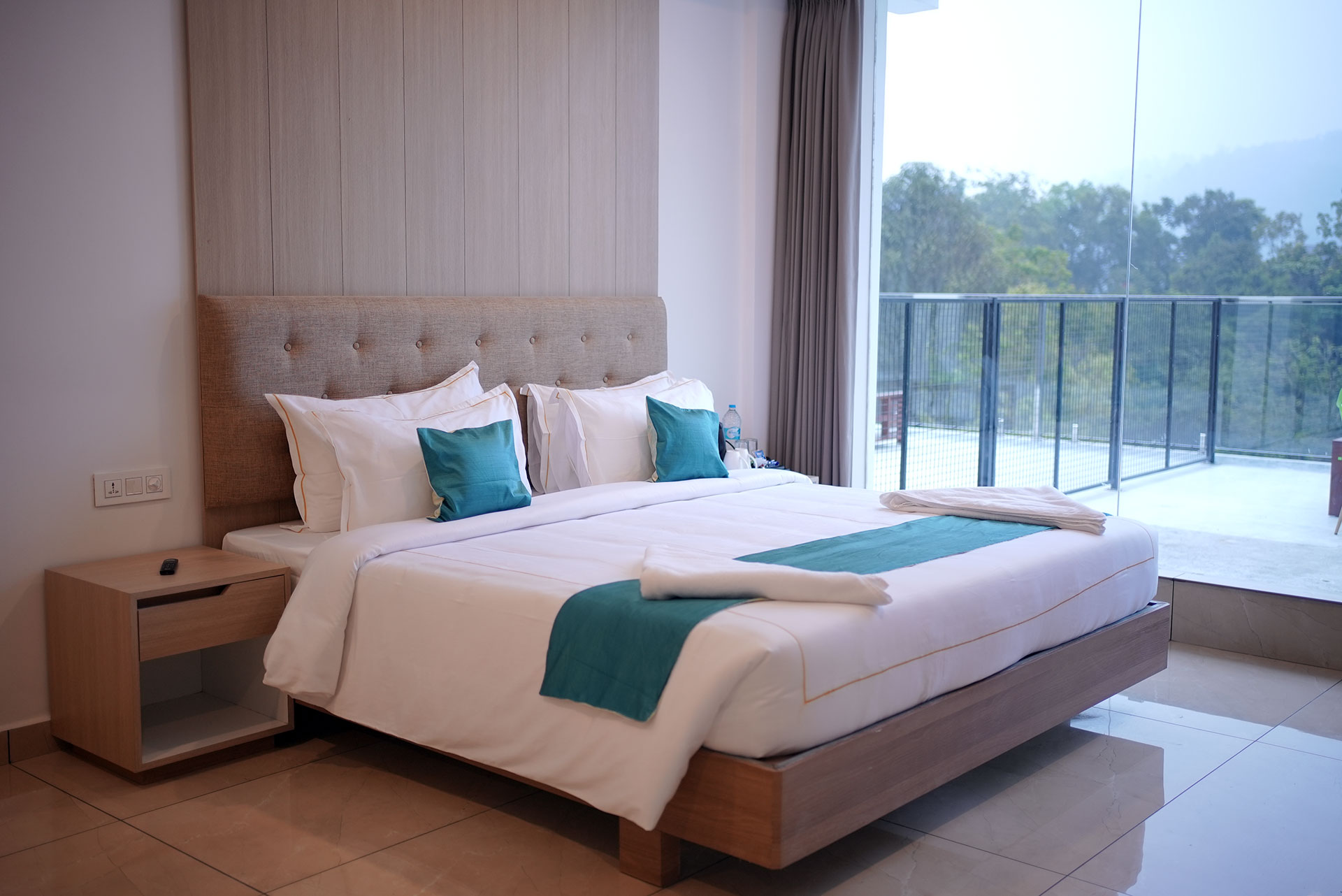 The Drizzle Stays Munnar